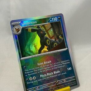 Pokemon Umbreon Pokeball Holo 059/131 Prismatic Evolutions TCG